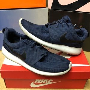 Nike Roshe One - Navy - Sz. 10